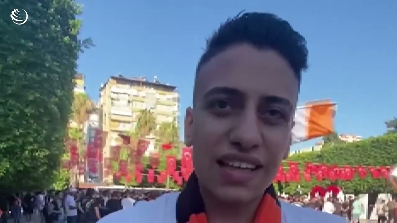 Adanasporlular gününde yönetim protestosu: Akgüller gidecek, bahar gelecek