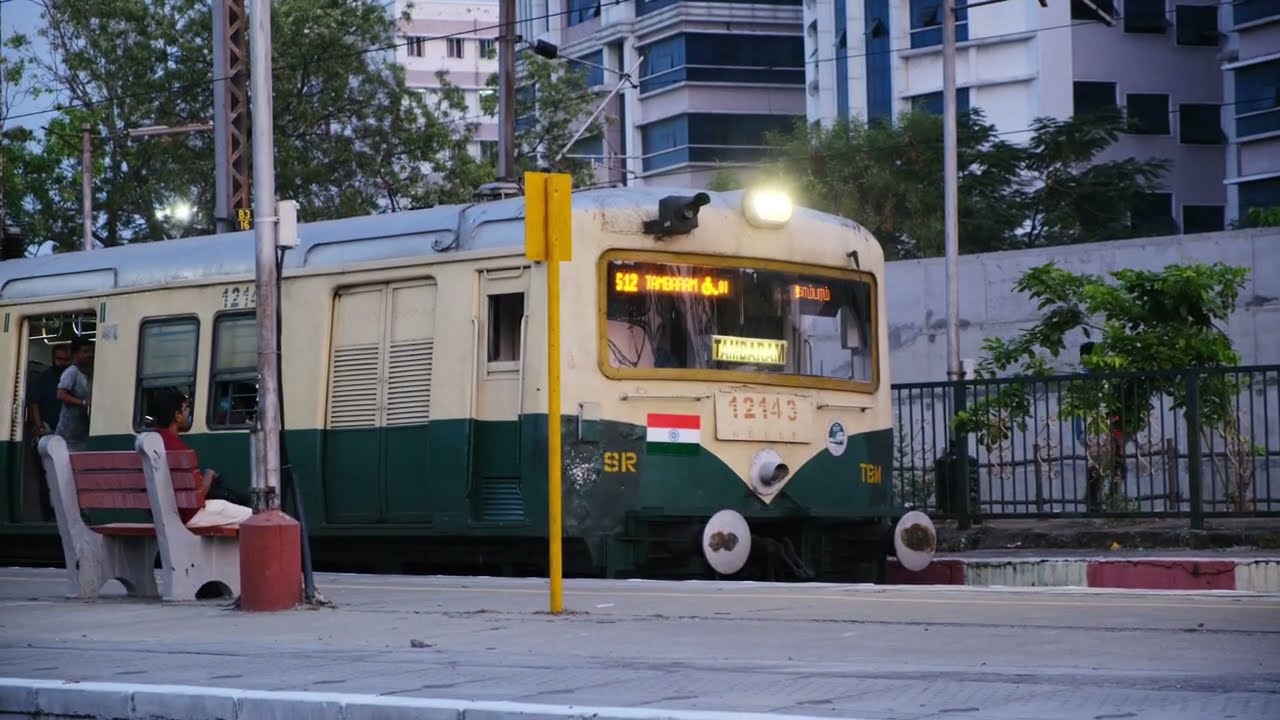 Chennai Beach - Tambaram Suburban line Evening Rush near Park Station