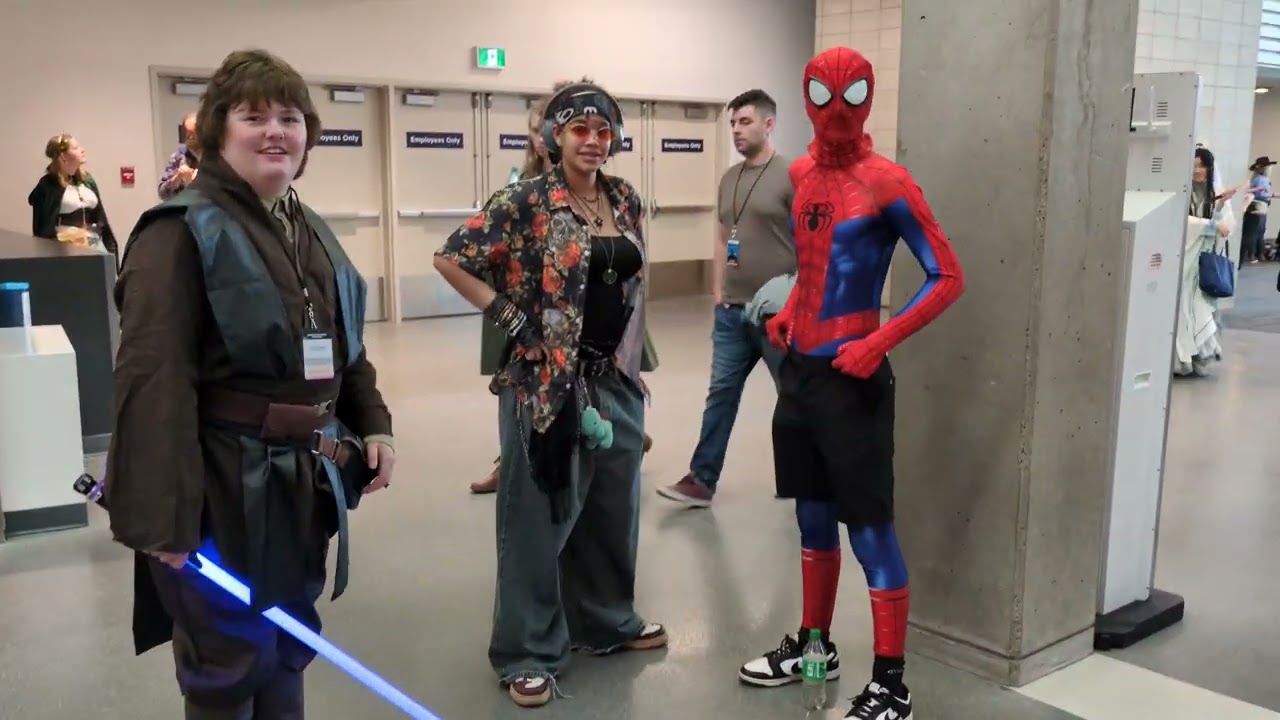 Edmonton Comic 2025 Day 3 Walking Tour At Edmonton Expo Centre 