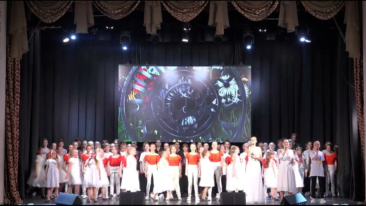 Народний художній колектив 