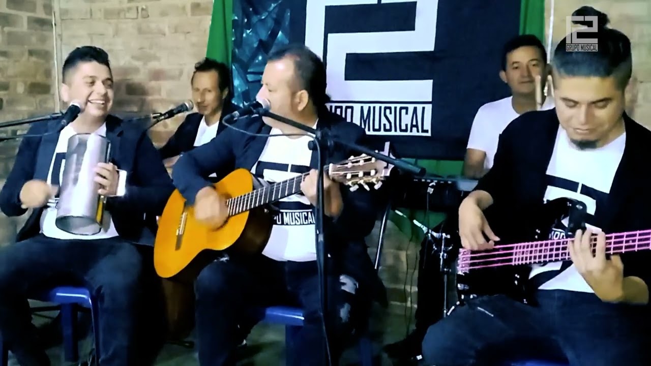 AMOR EQUIVOCADO - GRUPO MUSICAL R2