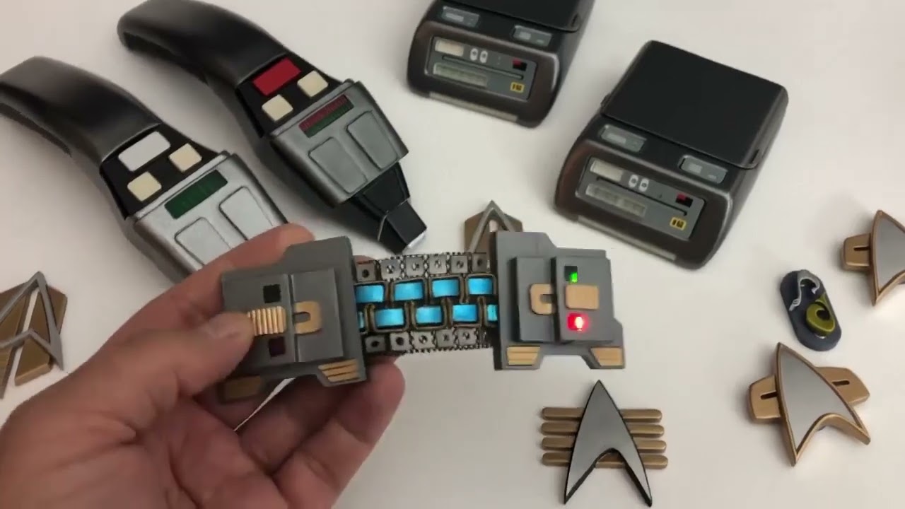 Tricorders, Phasers, and a Medical Prop Starchwreck Models 06-06-2023