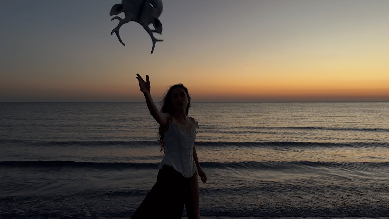 Ɖuenɖe - ALICE (Official Music Video)