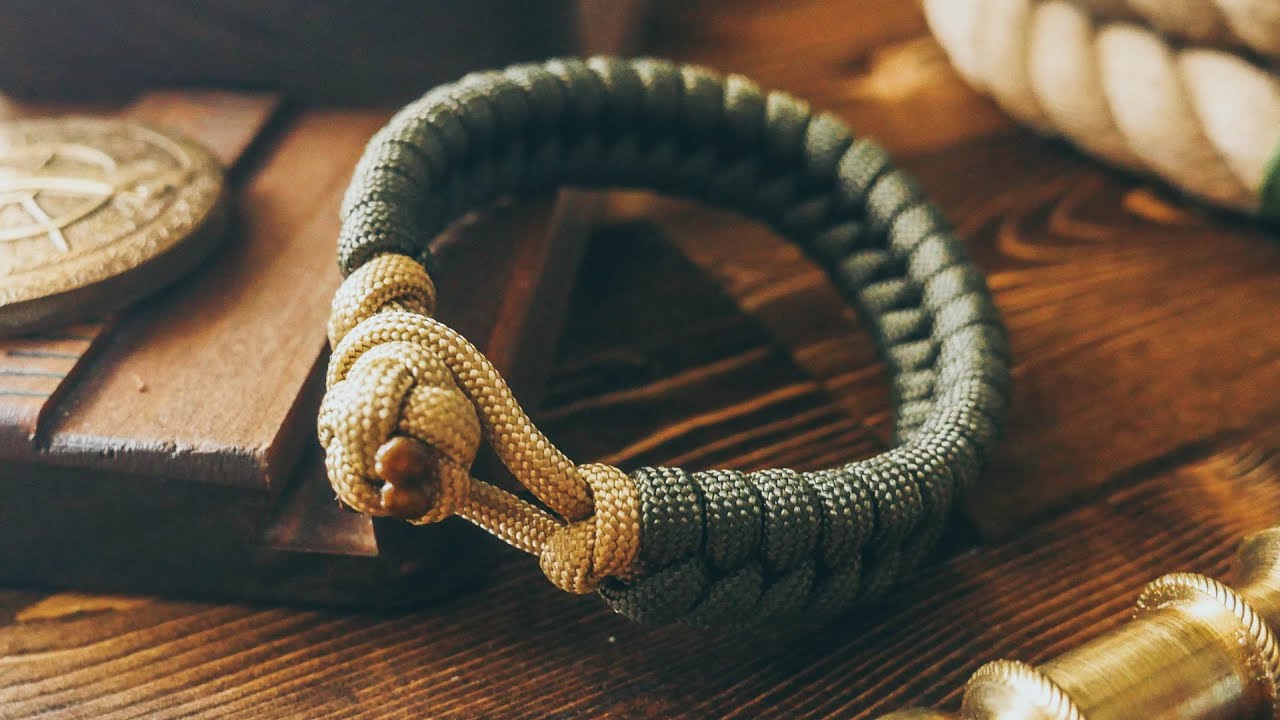 I LOST MY VOICE!🤐No Commentary Fishtail Paracord Bracelet