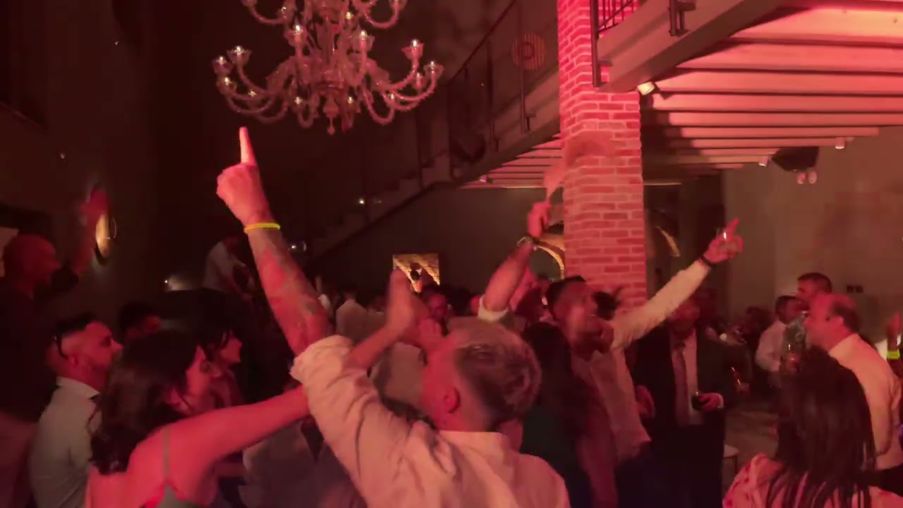 Musica e animazione matrimonio Dj Fun - La corte e il sogno acquaroli Trescore -Bergamo www.djfun.it