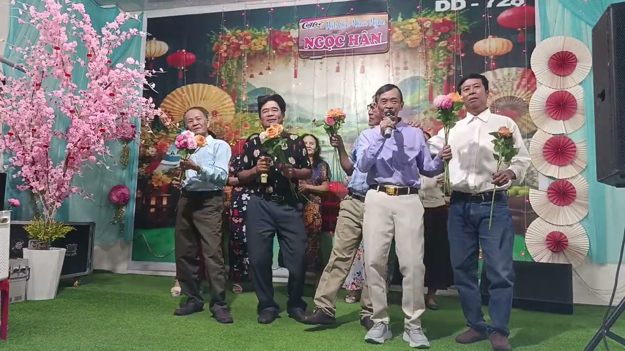 BH:5 anh em trên một chiếc xe tăng -TB:top ca nam 