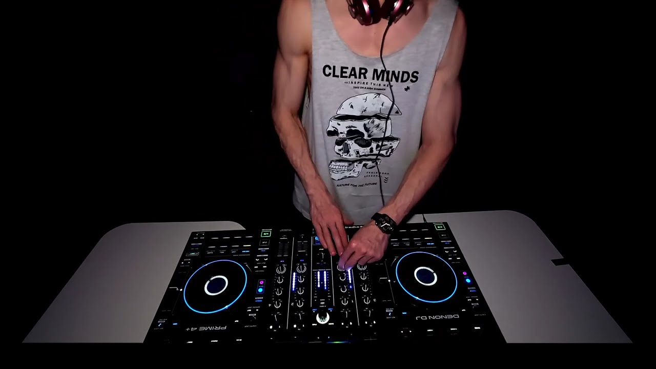 Funky House / Denon