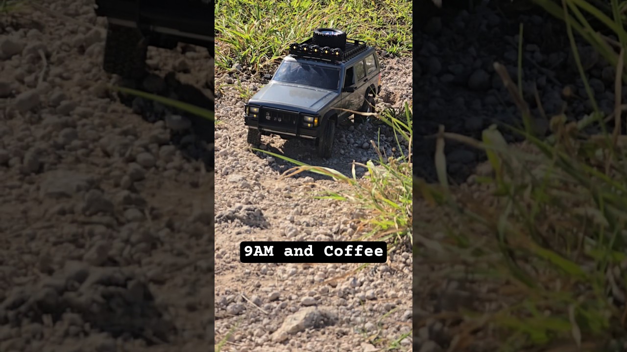 Sunday morning going for it #jeep #rcmodel #reccar #automodelismo #hobbies