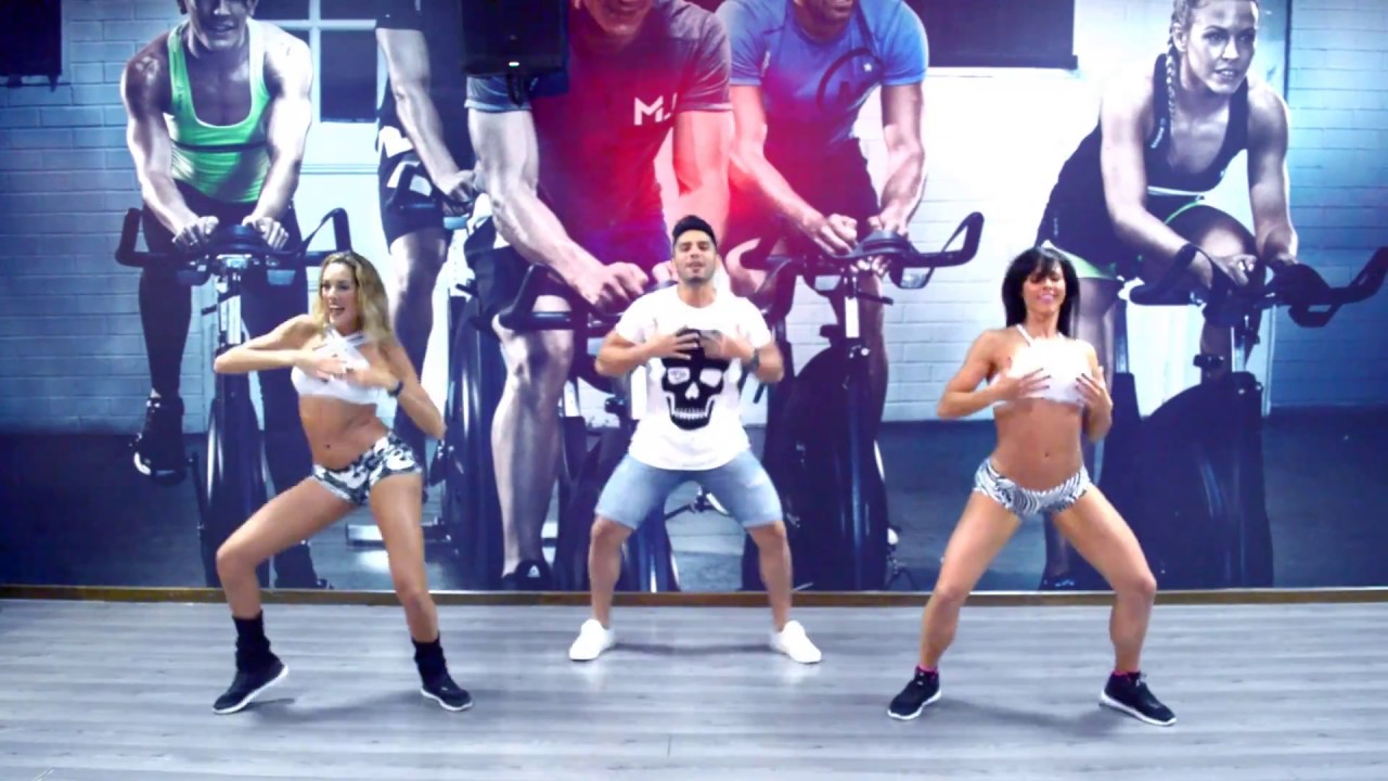 Ralando o Tchan  Coreografia Exporto Brasil Dance con Rafael Cardoso, Brenda Carvalho y Paloma Fiuza