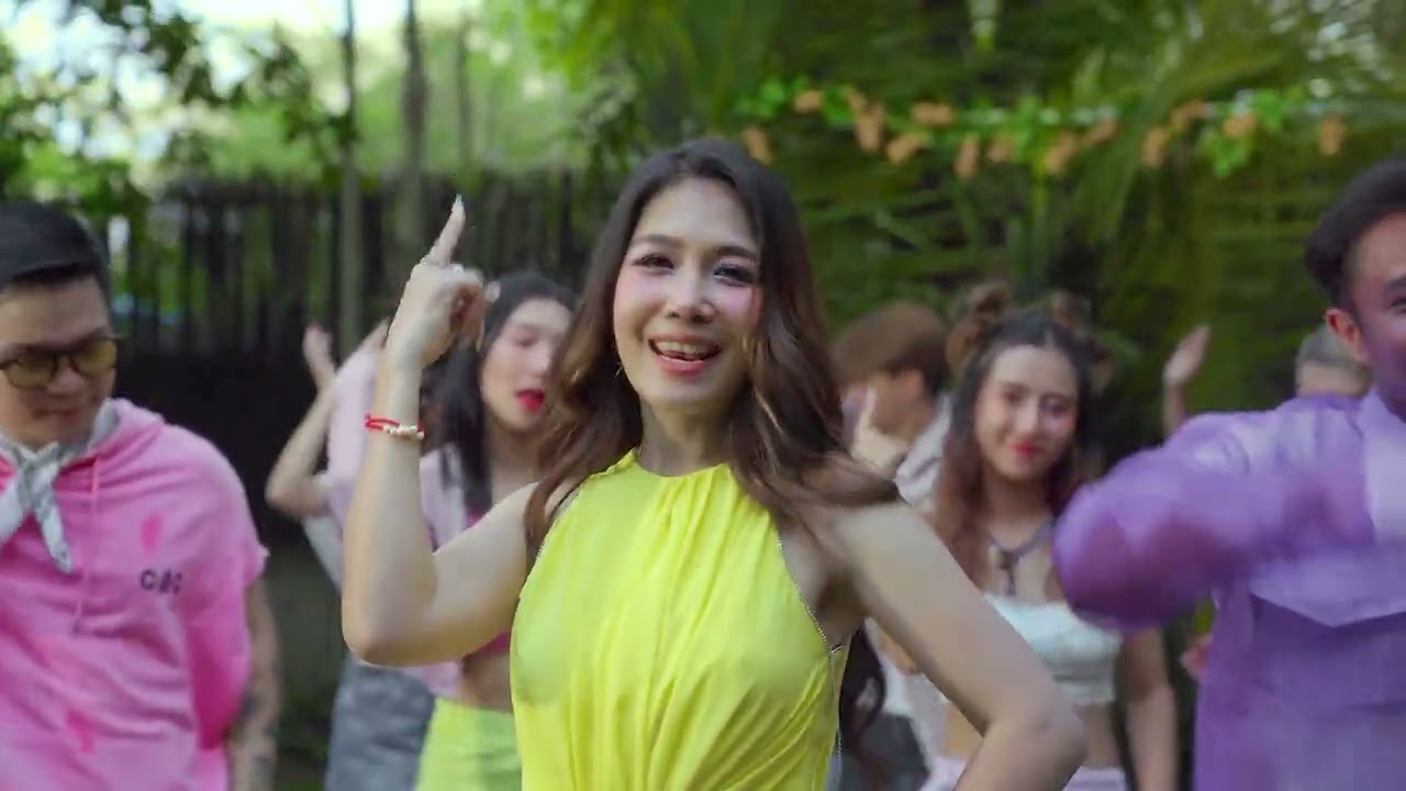 မှတ်မိစေချင်တယ် ( Official Music Video )
