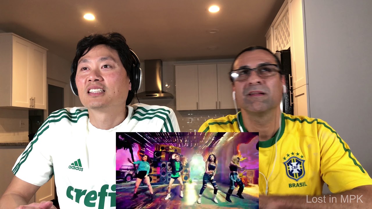 First Time Reaction To Blackpink - Boombayah