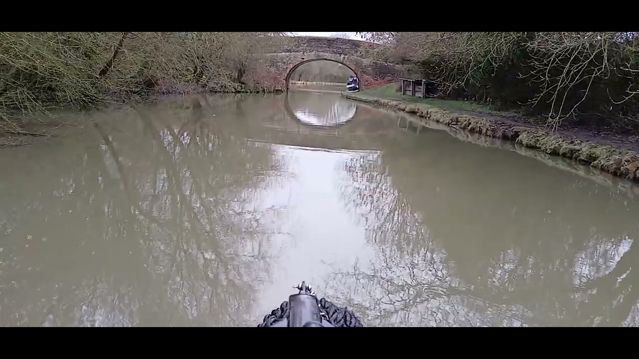 Approaching bridge 38 on the Grand Union Canal