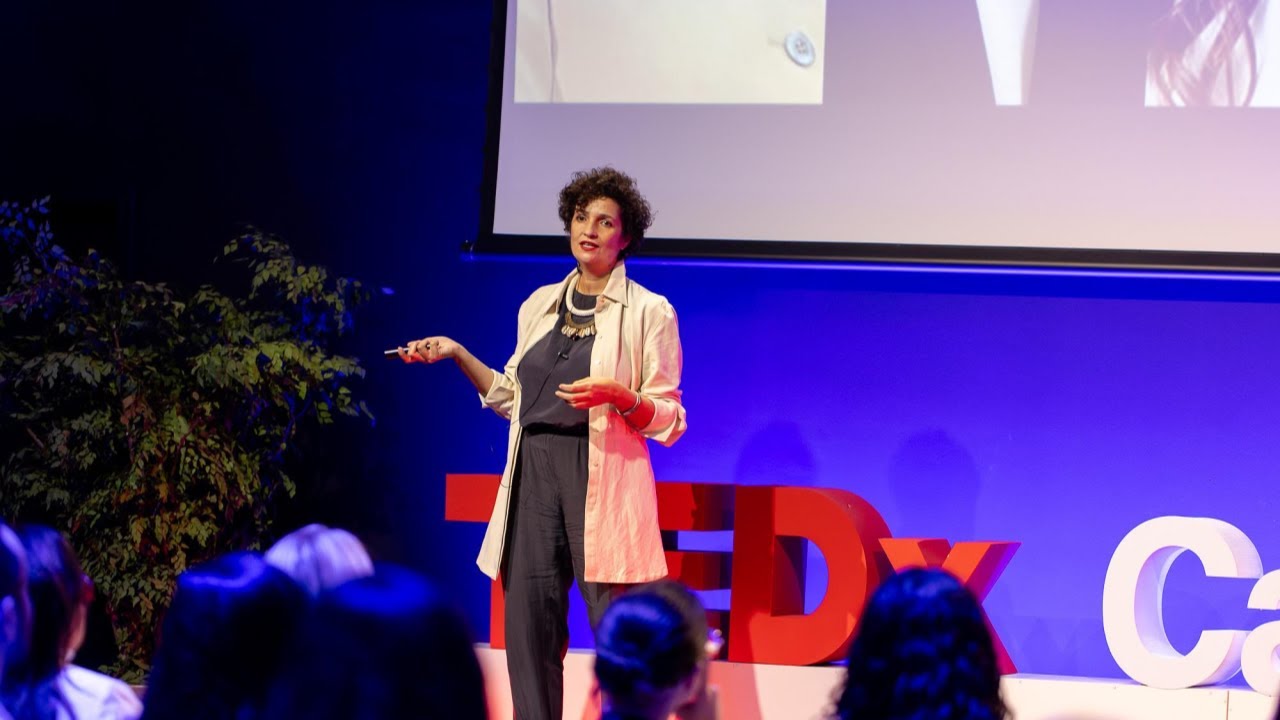 Assertividade &eacute; mais dif&iacute;cil para as mulheres | Fabiana Corr&ecirc;a | TEDxCampinas Women