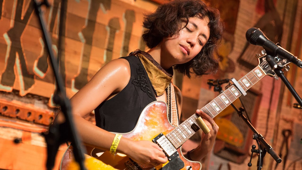 Haley Heynderickx - No Face - Lucky Barn @Pickathon 2018 S06E11