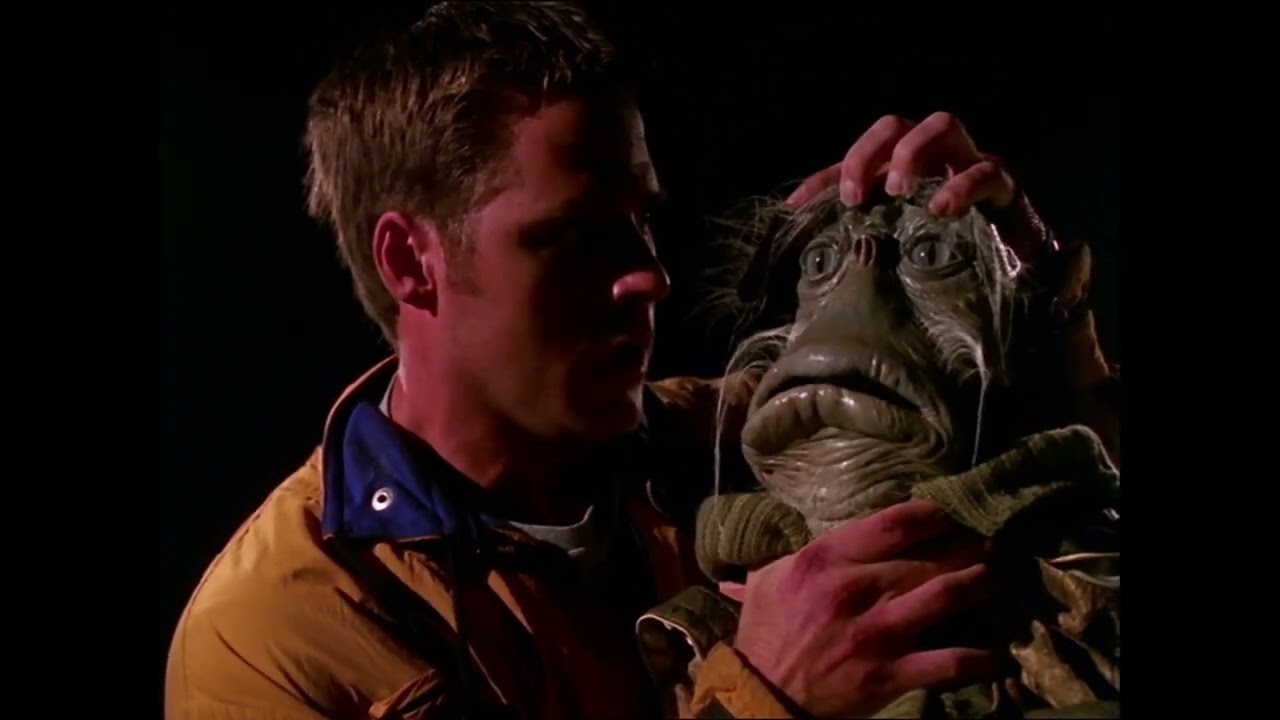 Farscape 0108 - Rygel Gives Crichton The Hynerian Rites Of Passage (HD)
