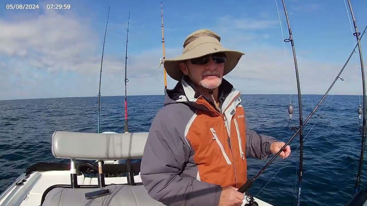 Catching big red grouper and snapper offshore on 2-9-26.