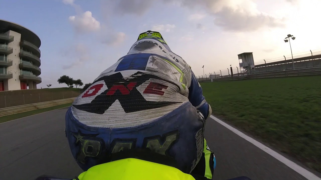 Onboard Portimao - Circuito Algarve - 1,49,8 - Yamaha R6 - Patrick Hobelsberger