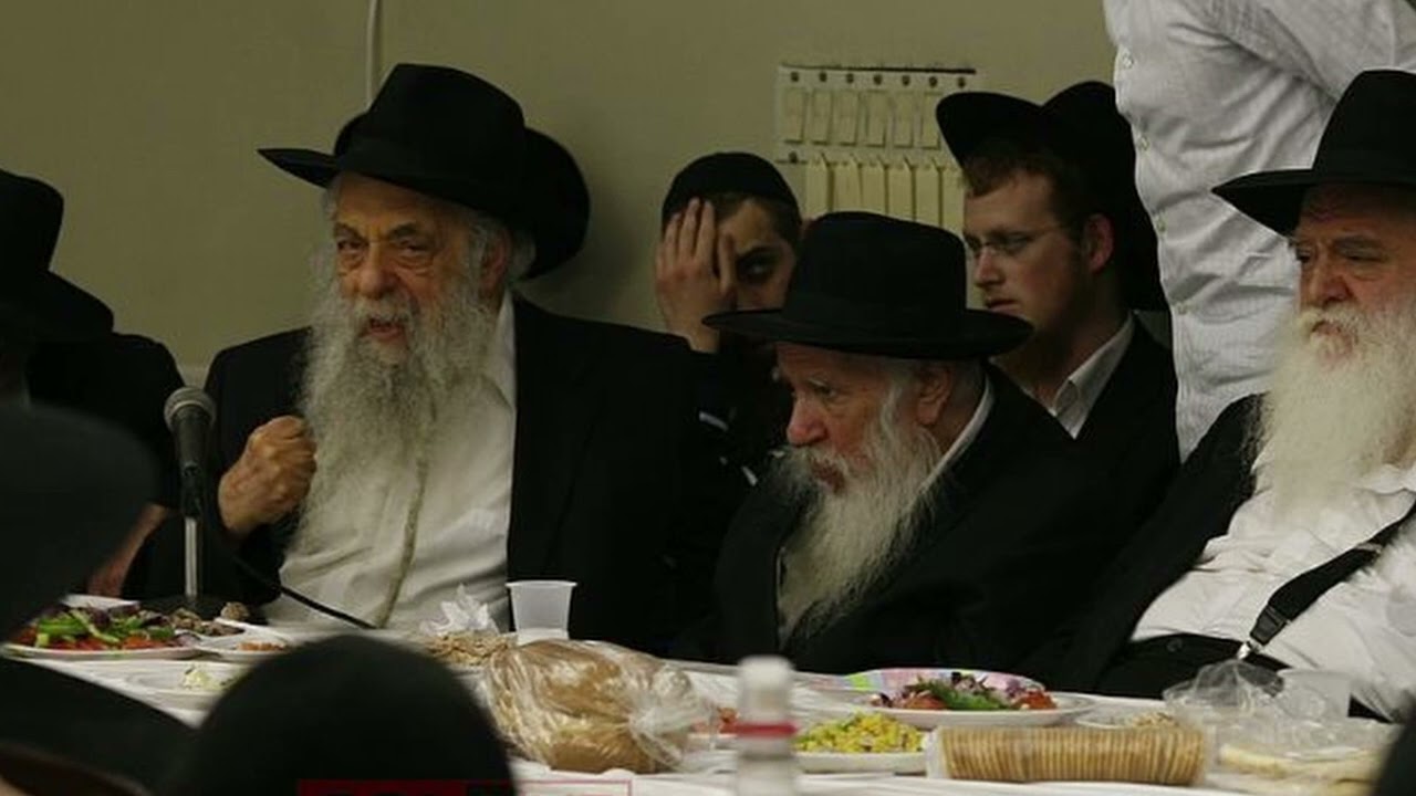 התוועדות פסח שני לתלמידי התמימים, הרב יואל כהן ע