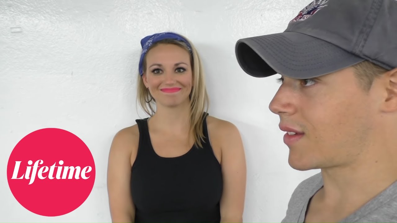Married Life: Jason and Cortney: Cortney Crashes the Car | Lifetime