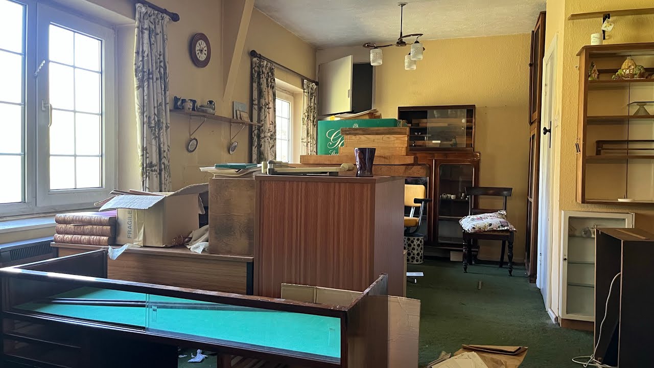 Preston’s Abandoned Time Capsule House With Everything Left Behind! (Abandoned Places Uk)