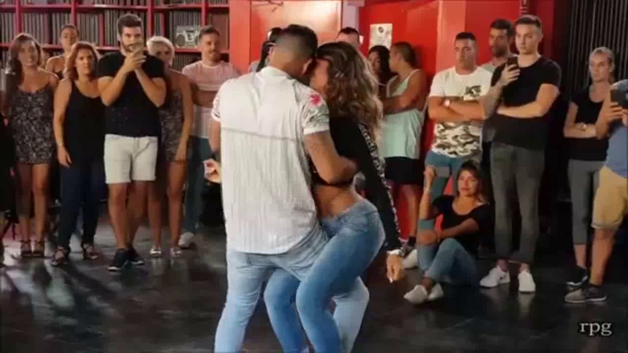 Daniel & Desiree - Bachata (Me Emborracharé)
