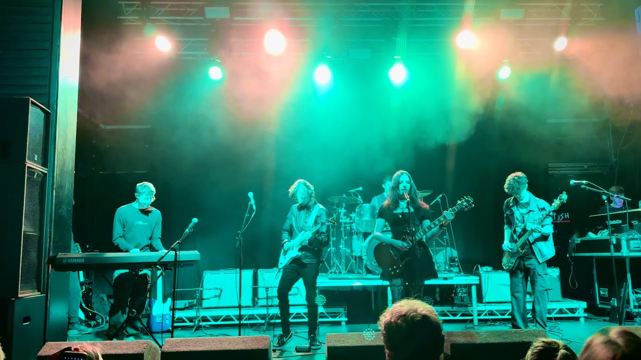 Metric - Black Sheep (Dark Matter Cover) - Live at Manchester Academy 2 2023 🔥🎸