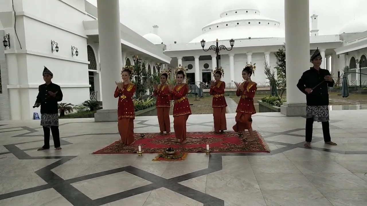 Tari Sekapur Sirih Kota Bengkulu