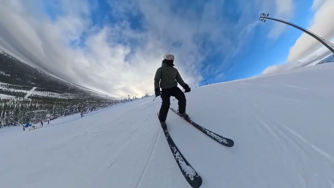 World Cup backen at Stöten #skiing #skigear #ski #insta360 #skiingstunts