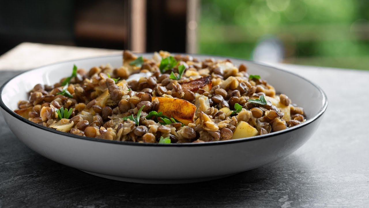 Indischer braune Linsen - Dal mit gebratenen Kartoffeln und Kokosmilch - Einfach Vegan - Rezept