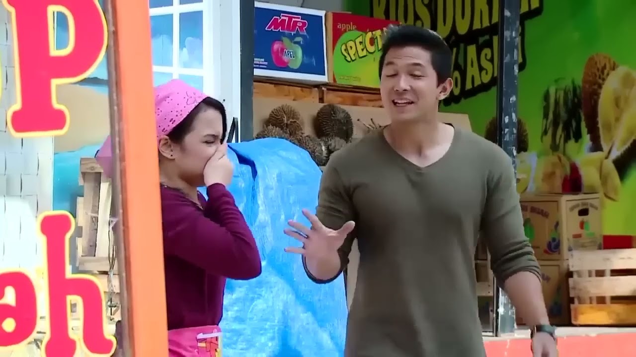 FTV TERBARU - PEDAGANG CANTIK DAN PENGUSAHA KAYA BUKAN BERSAING TAPI SALING CINTA