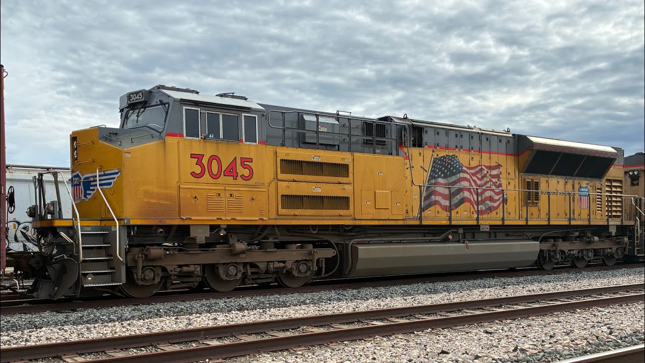 Best Sounds of Freight Trains 