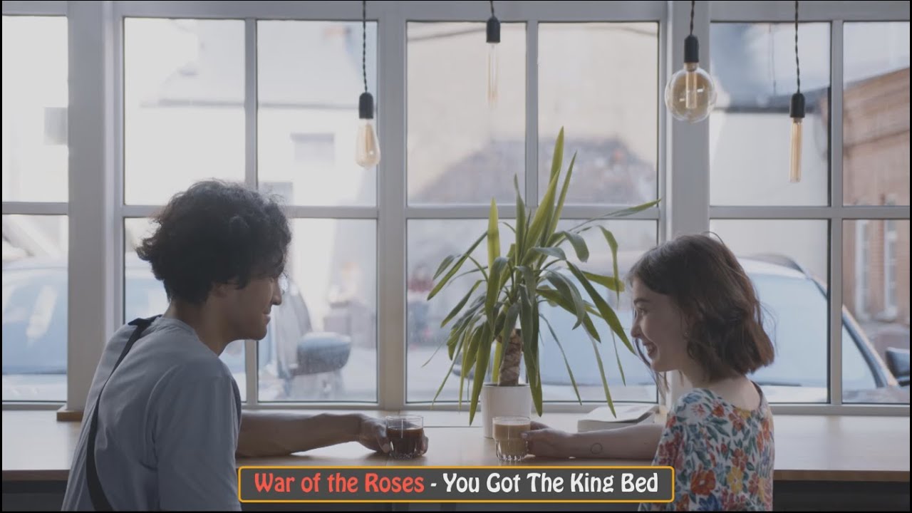 War of the Roses:  You Got The King Bed