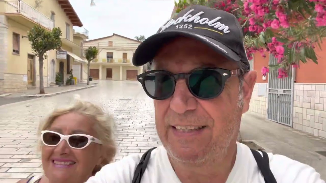 Trenino Garganico e Sannicandro - un paese che continua a spopolarsi ed un trenino che…