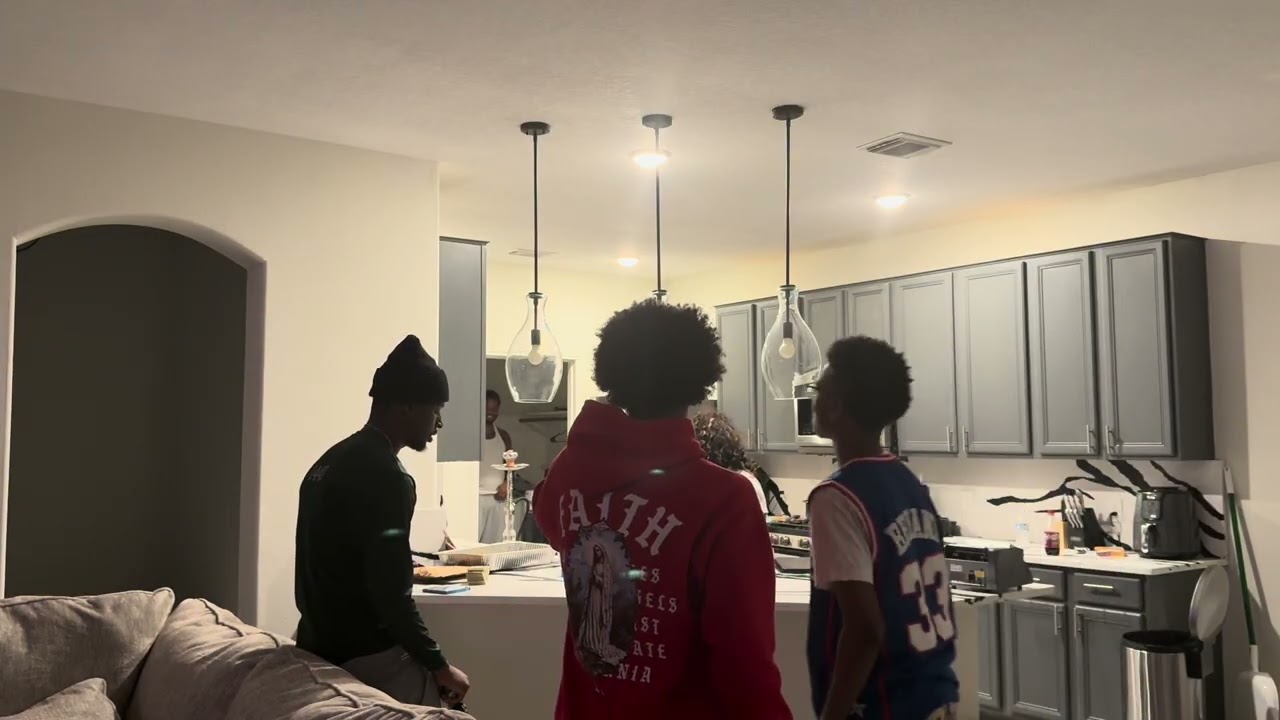 Getting into an heated argument with my cousins in front of my auntie😳(Never Again!!)
