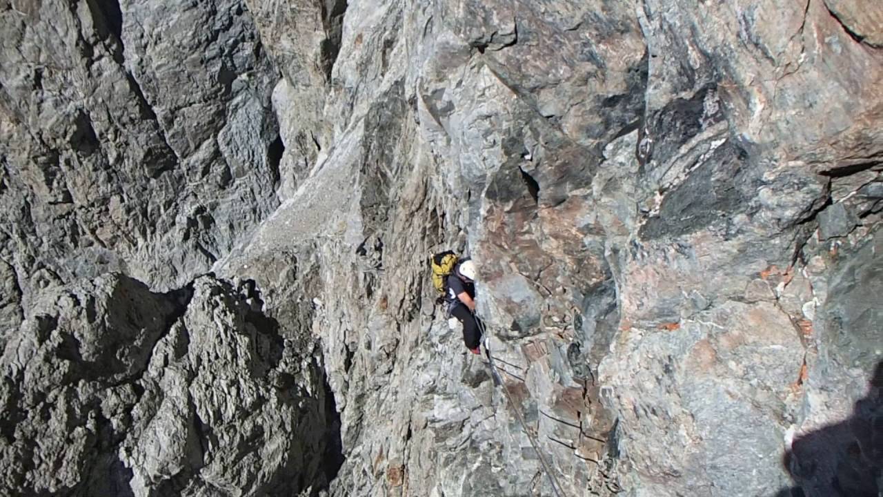 Barre des Ecrins south pillar