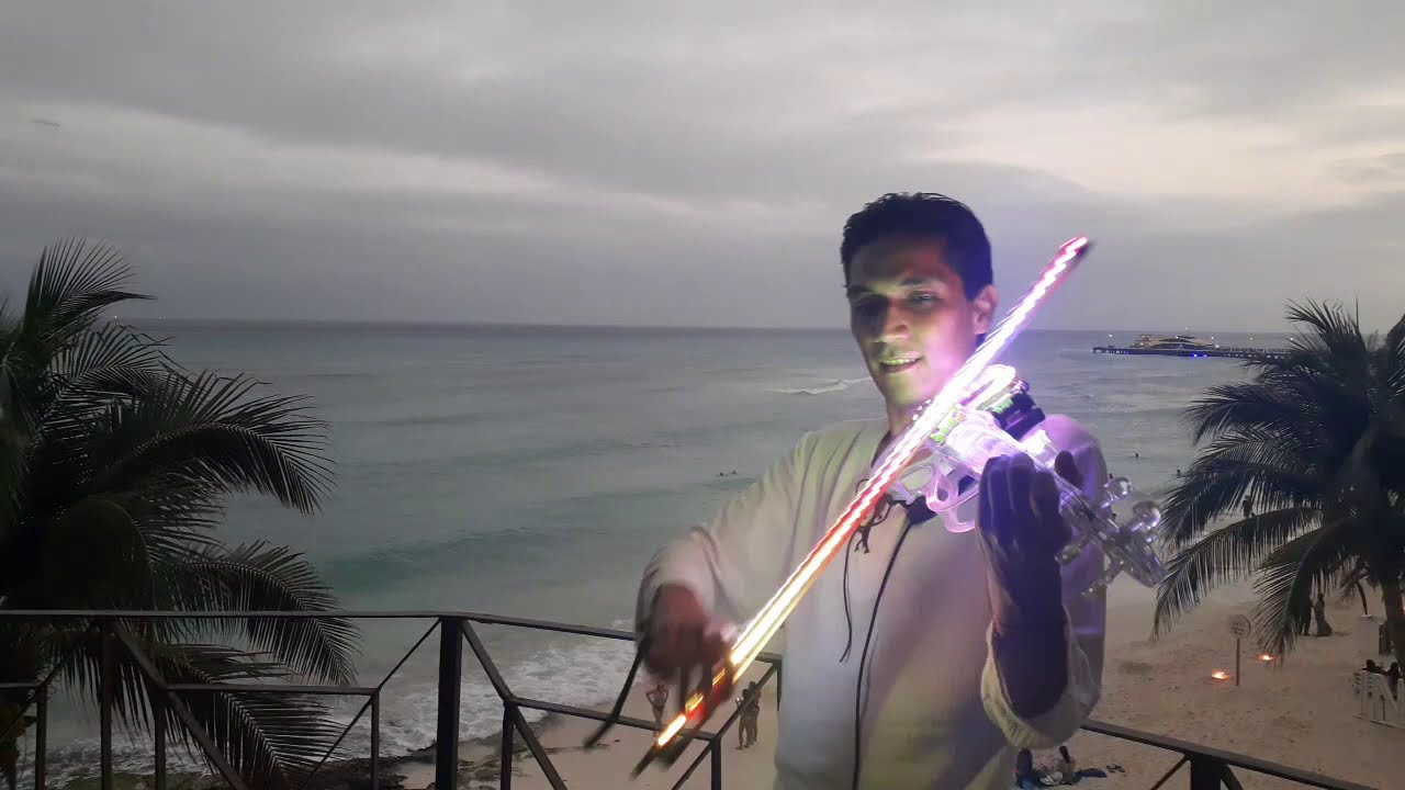 Despacito - Playa del Carmen PERFORMANCE