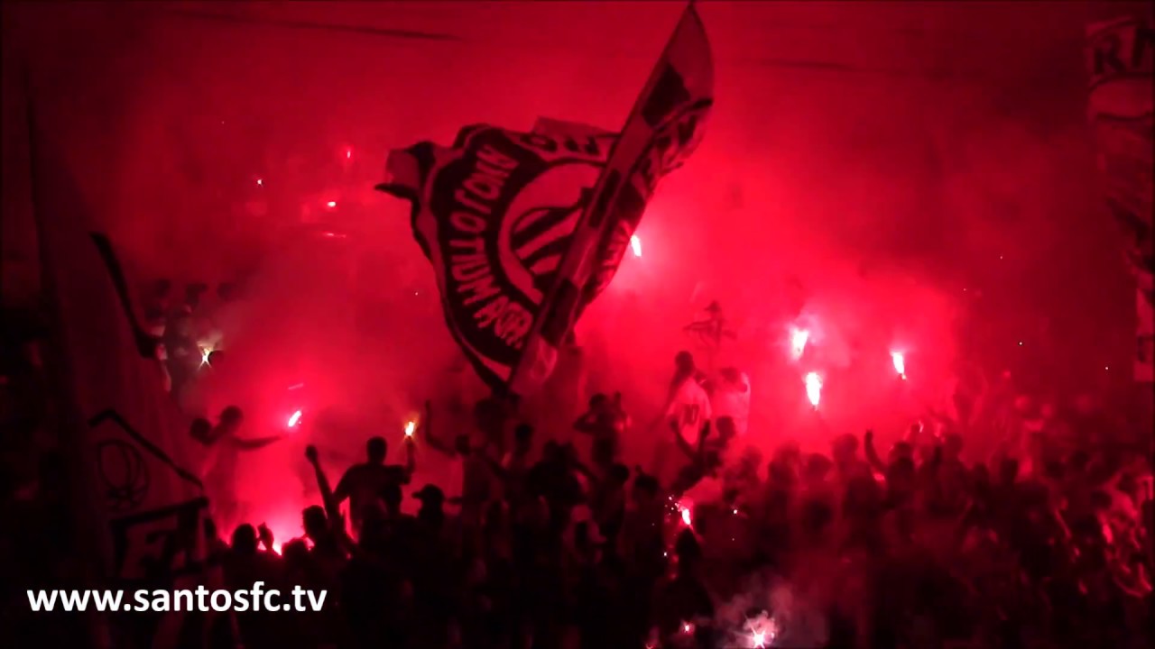 Corredor de fogo (completo) na Vila Belmiro - LIBERTADORES 2017.