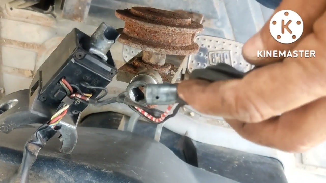 Consertando a alavanca de reversão da retro escavadeira jcb 3c