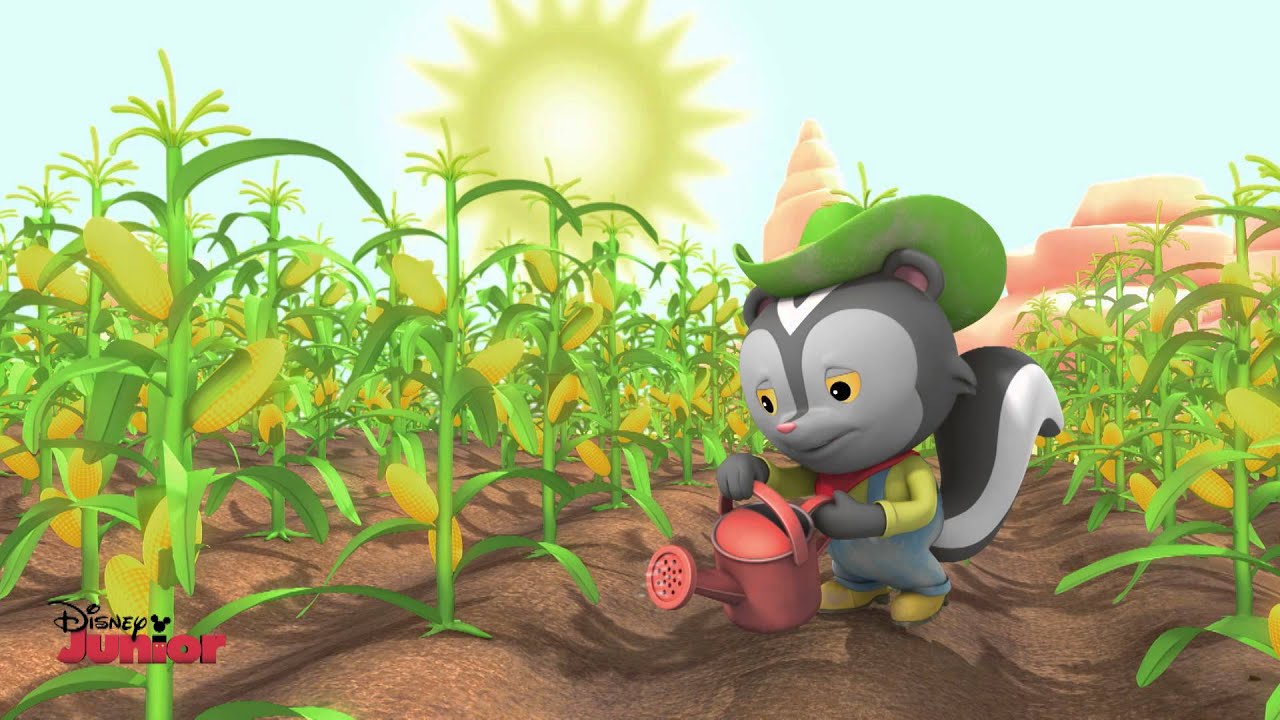 Sheriff Callie | Hot Hot Heat Song | @disneykids
