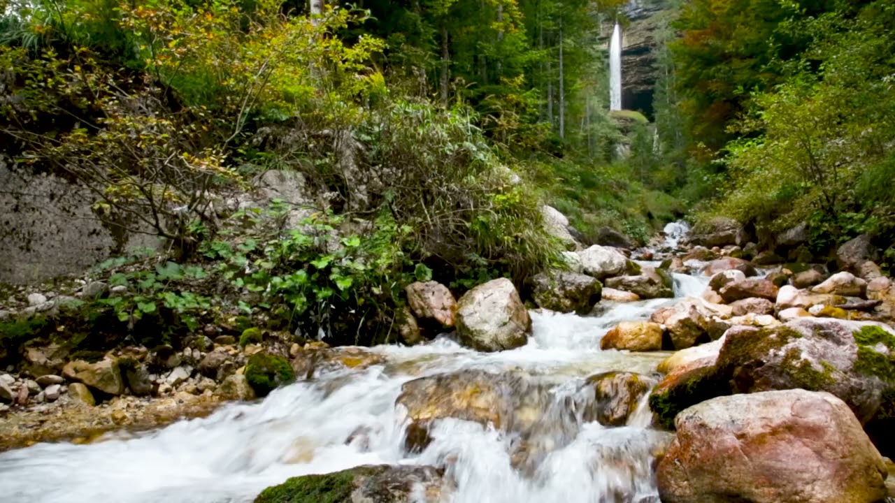 Perechnik Waterfall Mountain Stream 4k UHD. White Noise Nature Sounds/ Sleep/ Study/ Anxiety.