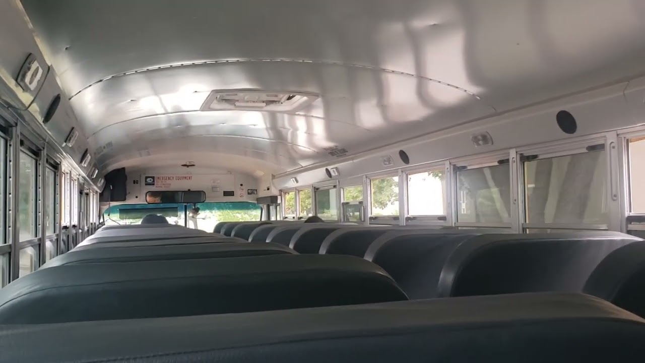 School bus ride: attridge 5566 on the McMaster University local shuttle (route 1)