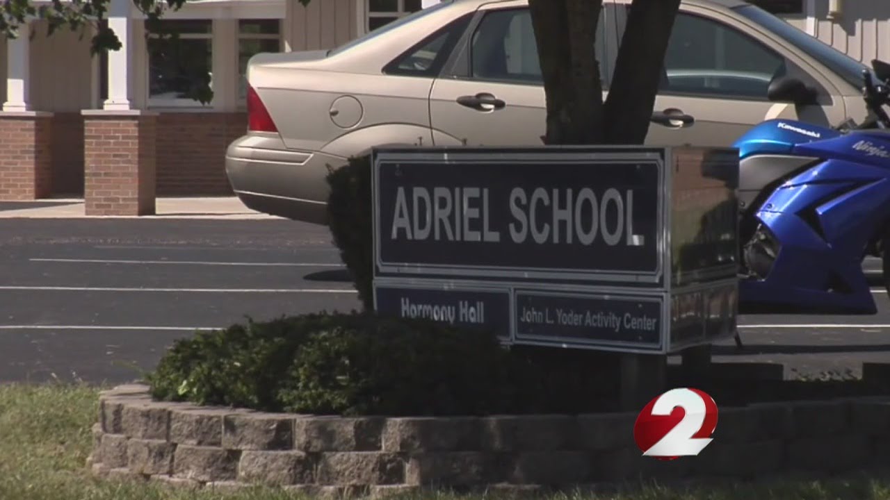 West Liberty teen jumps off a campus building trying to hurt herself