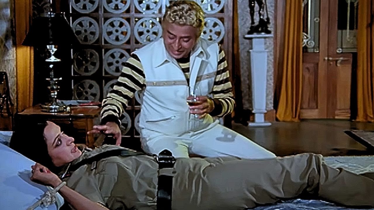 घर पे बुलाकर हेमा मालिनी की इज़्ज़त लूटने की कोशिश | Andha Kanoon | Rajini Kanth Best Action Scene