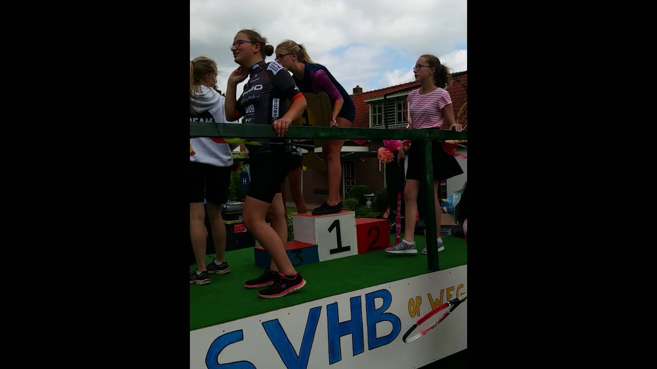 Feestweek 2016 Hoog-Blokland de Allegorische optocht!