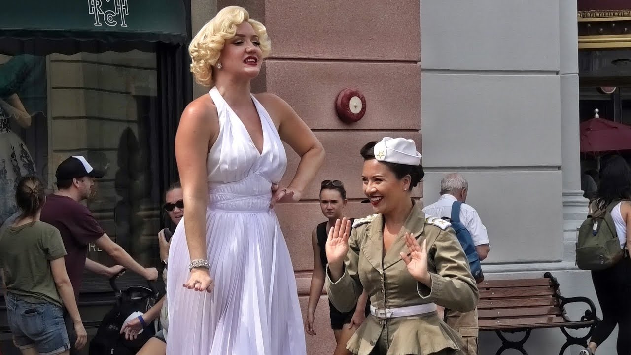 Marilyn Monroe Street Show at Universal Studios Orlando