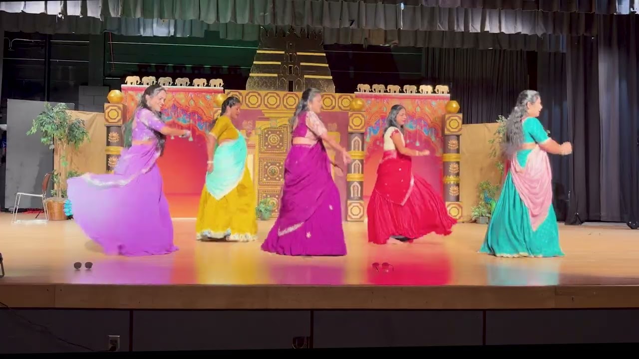 Medley Gang Group Dance