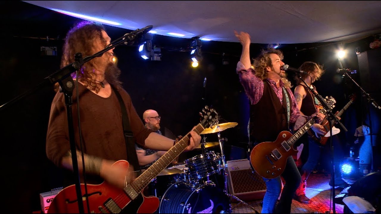 Warner Hodges & Band - Fortunate Son ( John Fogerty )