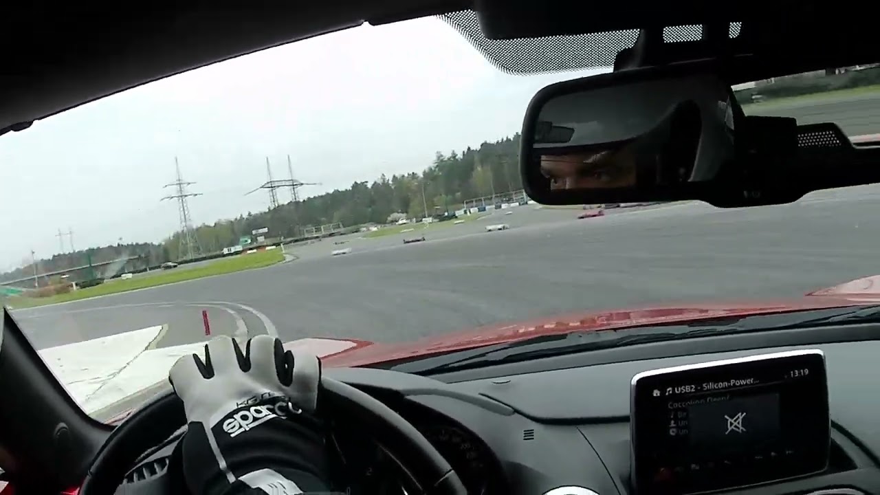 Mazda MX5 ND 2.0 na Autodromu Sosnová  (Trackday od Corners.cz)