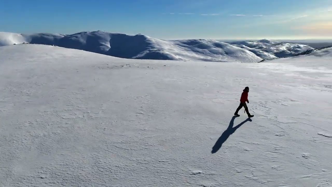 Subzero hike in Scotland's Cairngorm National park #4kstatus