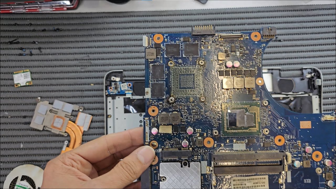 Asus N551J възстановяване на стар лаптоп с изненади / restoring an old laptop surprises cooling test